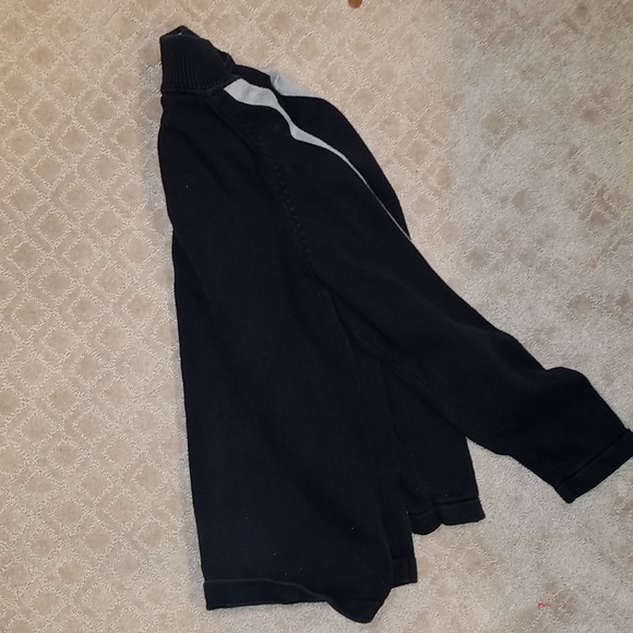 Tommy Hilfiger quarter zip. - Picture 2 of 3